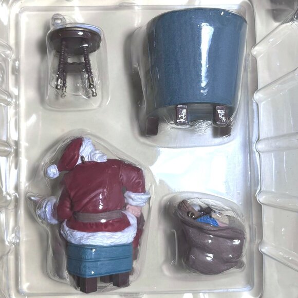 Hallmark Keepsake 2002 “Santa’s Big Night” – KOC Club 4-Piece Set (QXC2002) with - Picture 9 of 11